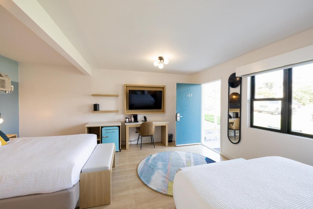 Tides Oceanview Inn and Cottages Main image