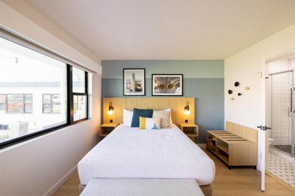 Tides Oceanview Inn and Cottages image 5