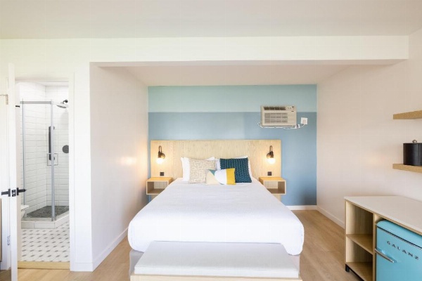 Tides Oceanview Inn and Cottages image 51