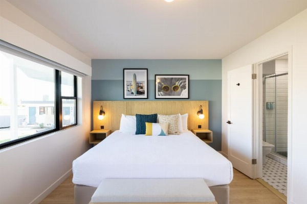 Tides Oceanview Inn and Cottages image 86