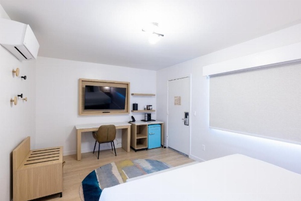 Tides Oceanview Inn and Cottages image 88